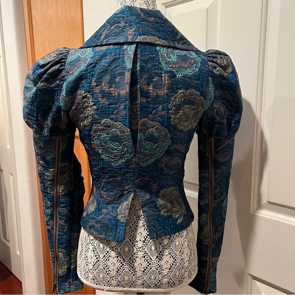 bebe Jacket - Picture 4 of 9